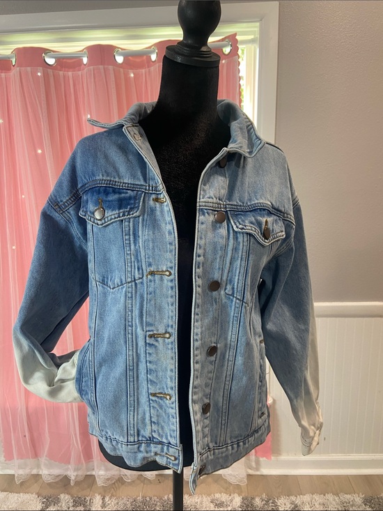 Vibrant Jackets & Blazers - Vibrant Two-Tone Light Blue Denim Jacket size S